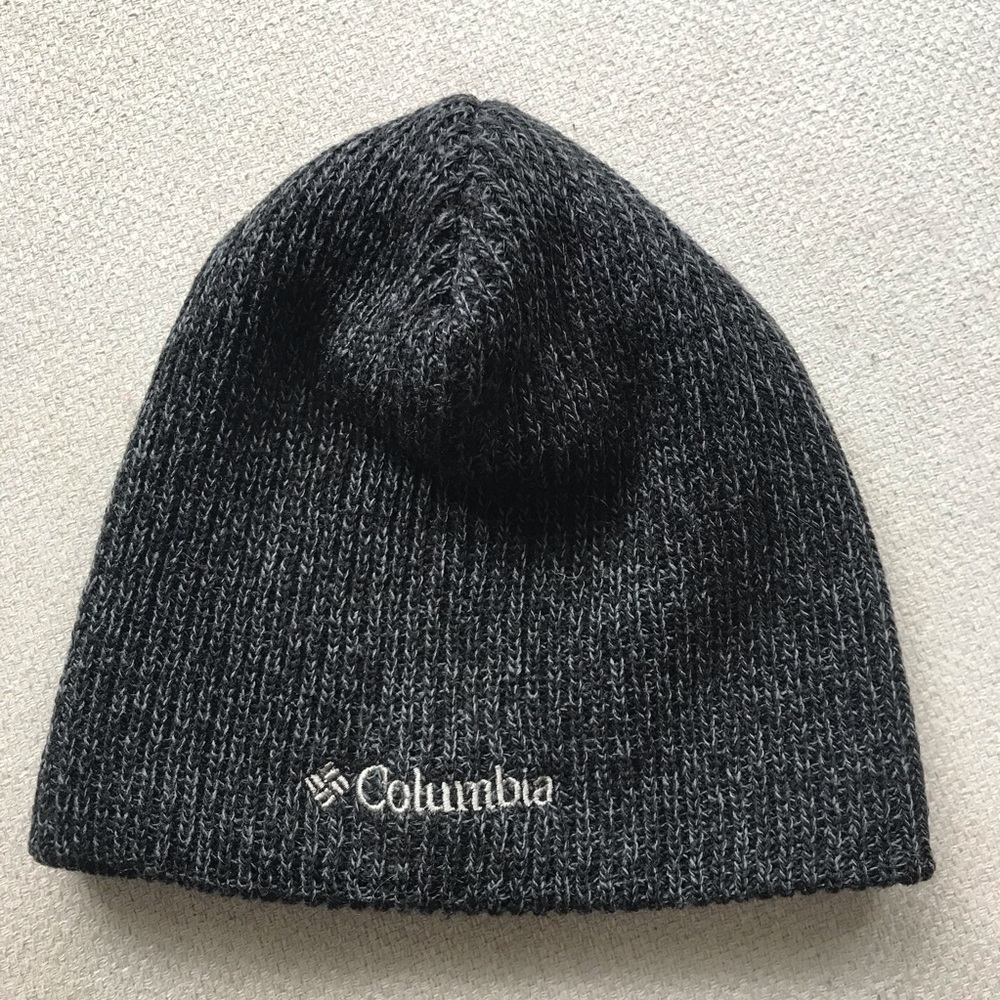 NWOT Columbia Beanie